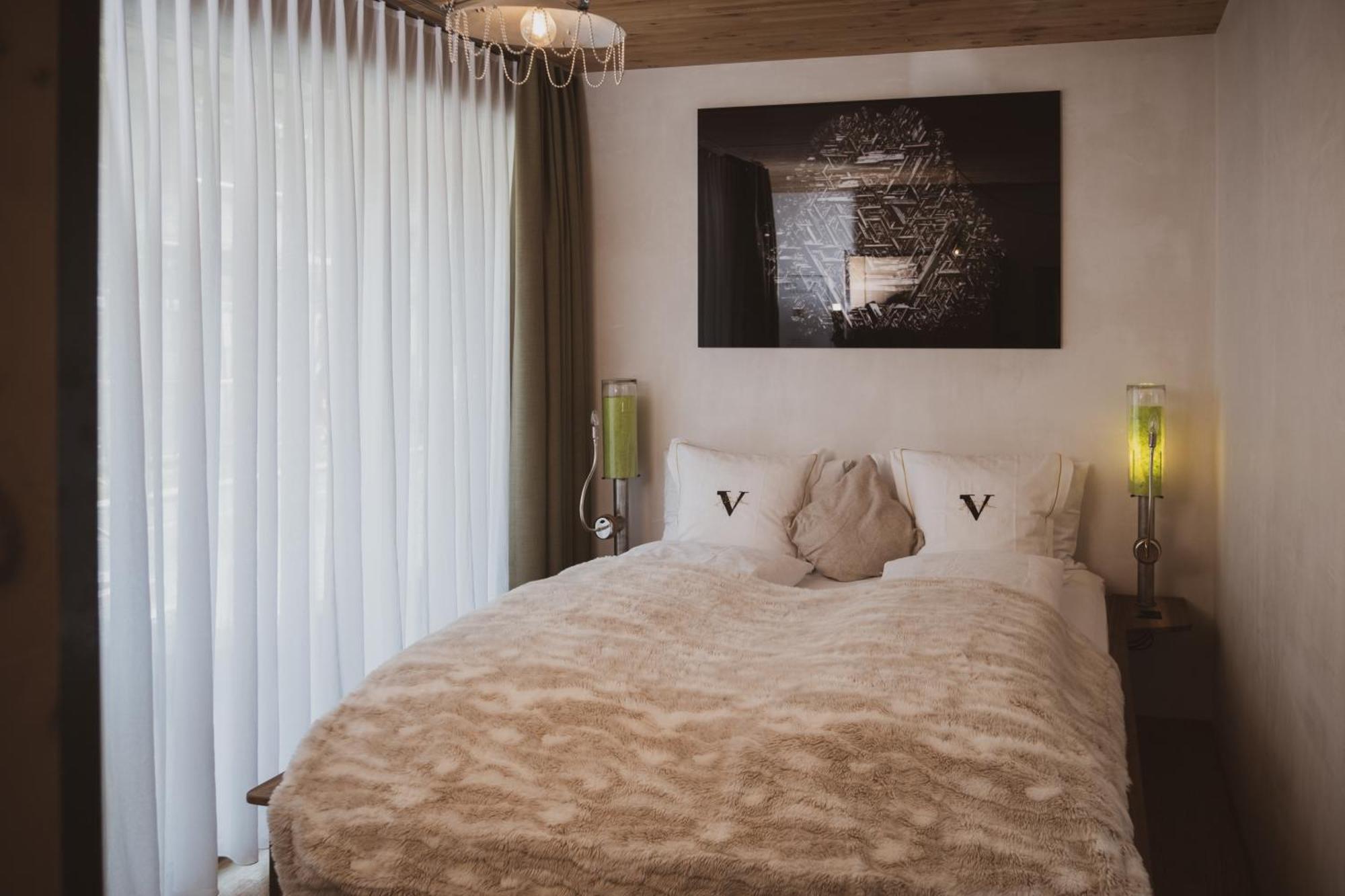 Backstage Hotel Serviced Apartments Zermatt Esterno foto