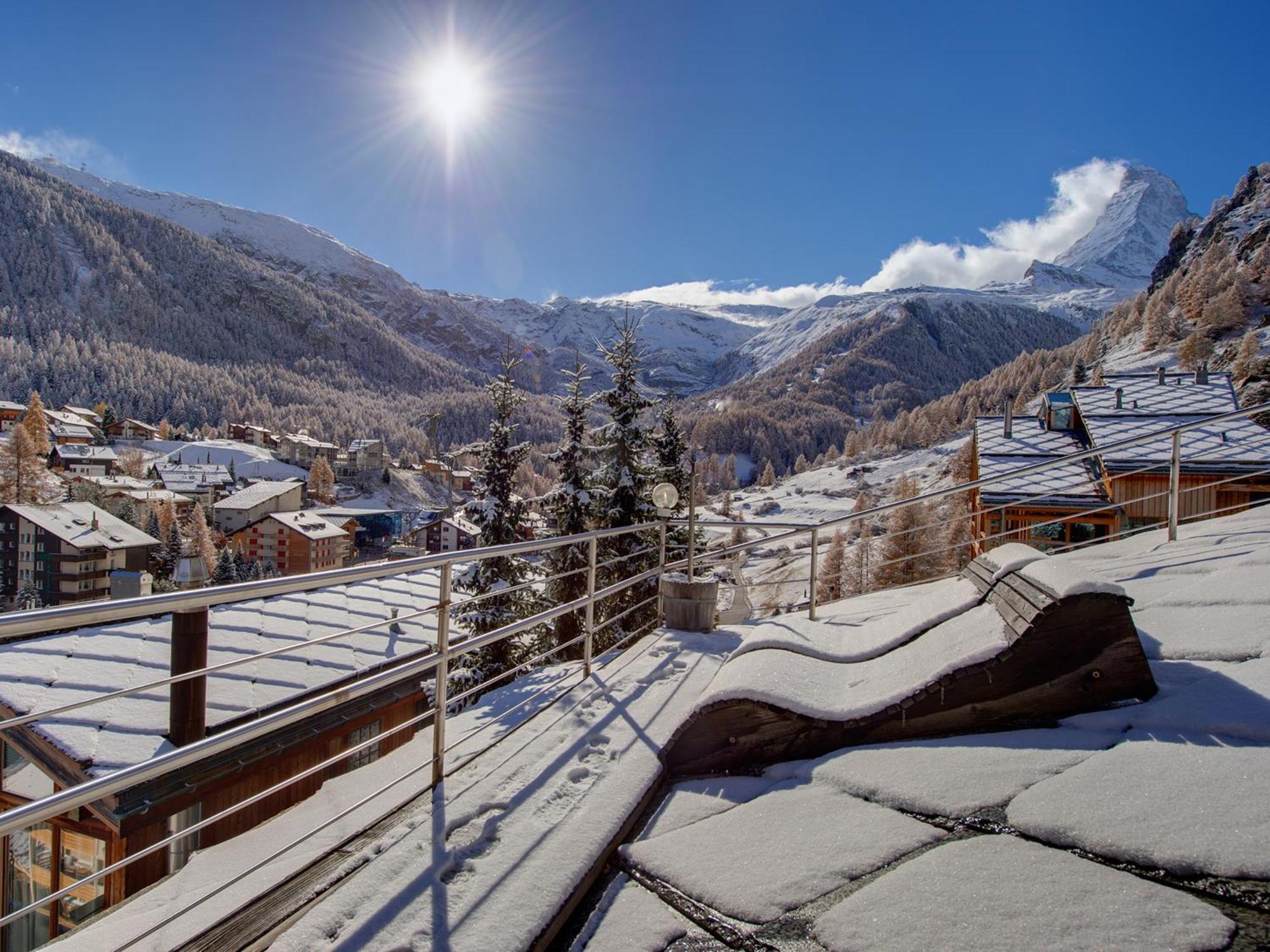 Backstage Hotel Serviced Apartments Zermatt Esterno foto